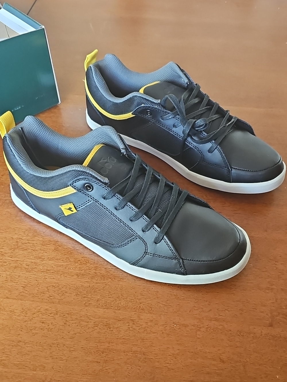 New Diadora Asher Low 12 Mens Sneakers Black Yellow - Low-Top Casual